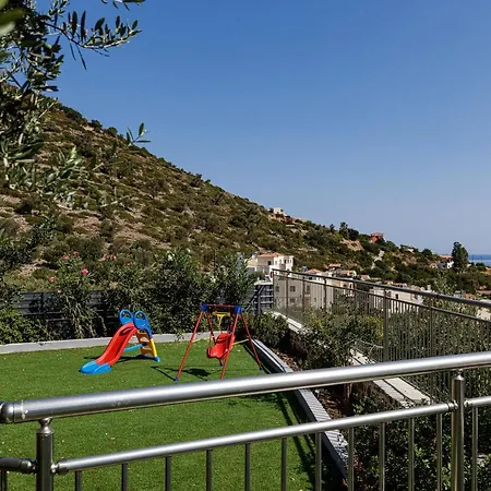 Brand New Family Basilicata Gloria W/ Pool & Kid's Play Area * Vlikhádha