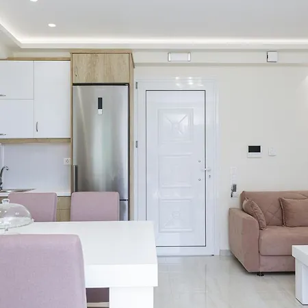 Brand New Family Basilicata Gloria W/ Pool & Kid's Play Area * Vlikhádha