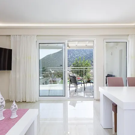 Brand New Family Basilicata Gloria W/ Pool & Kid's Play Area * Vlikhádha